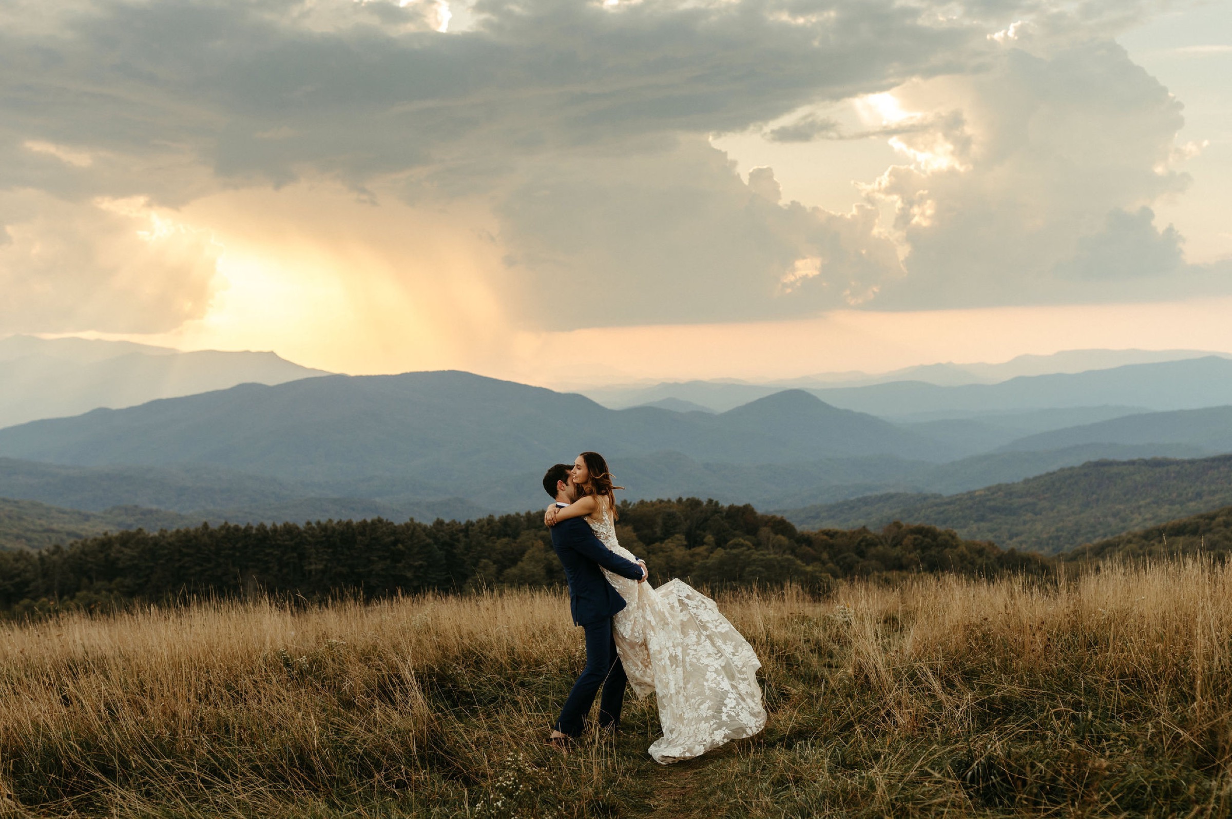 elopement in the mountains 