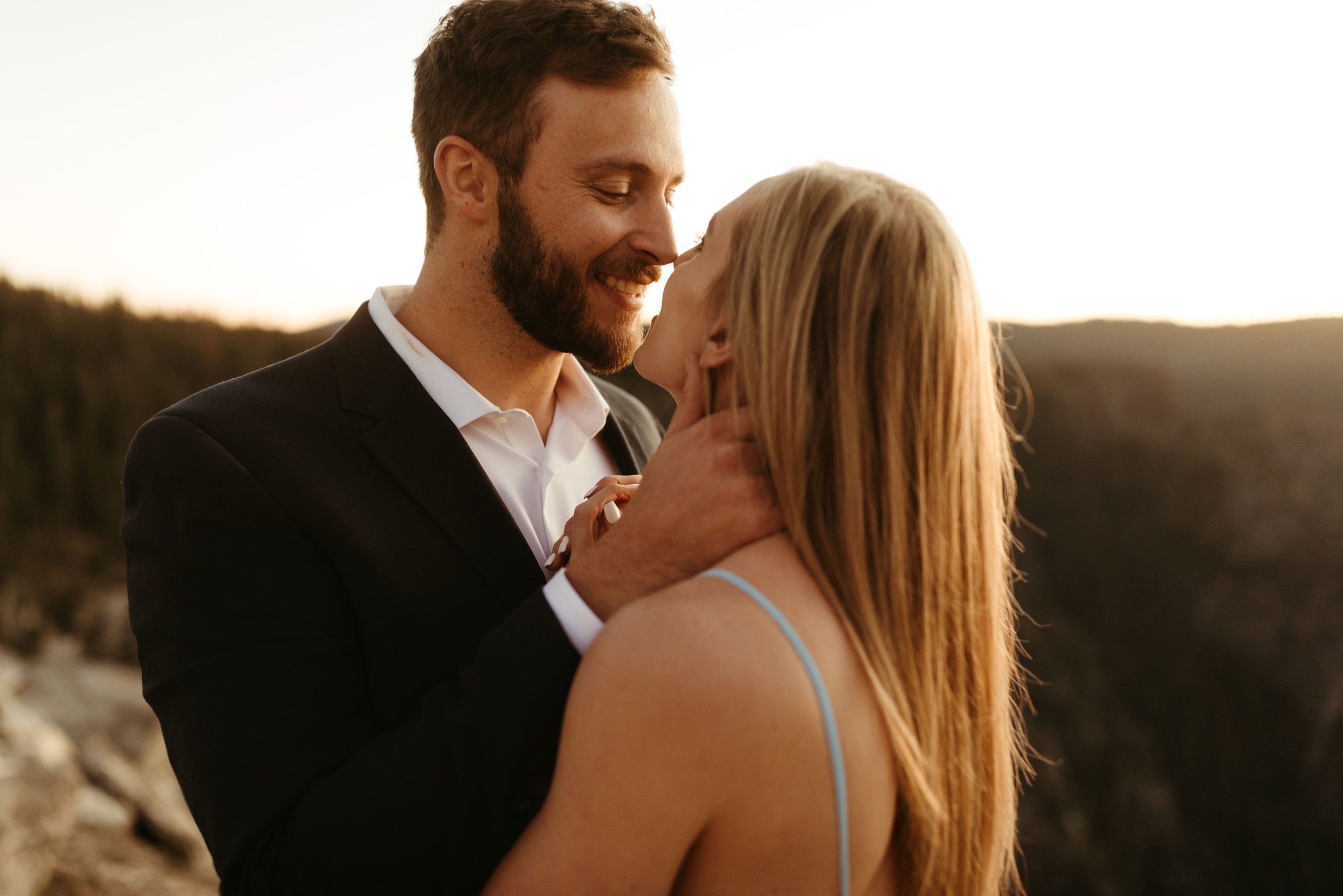 intimate and sweet engagement photography