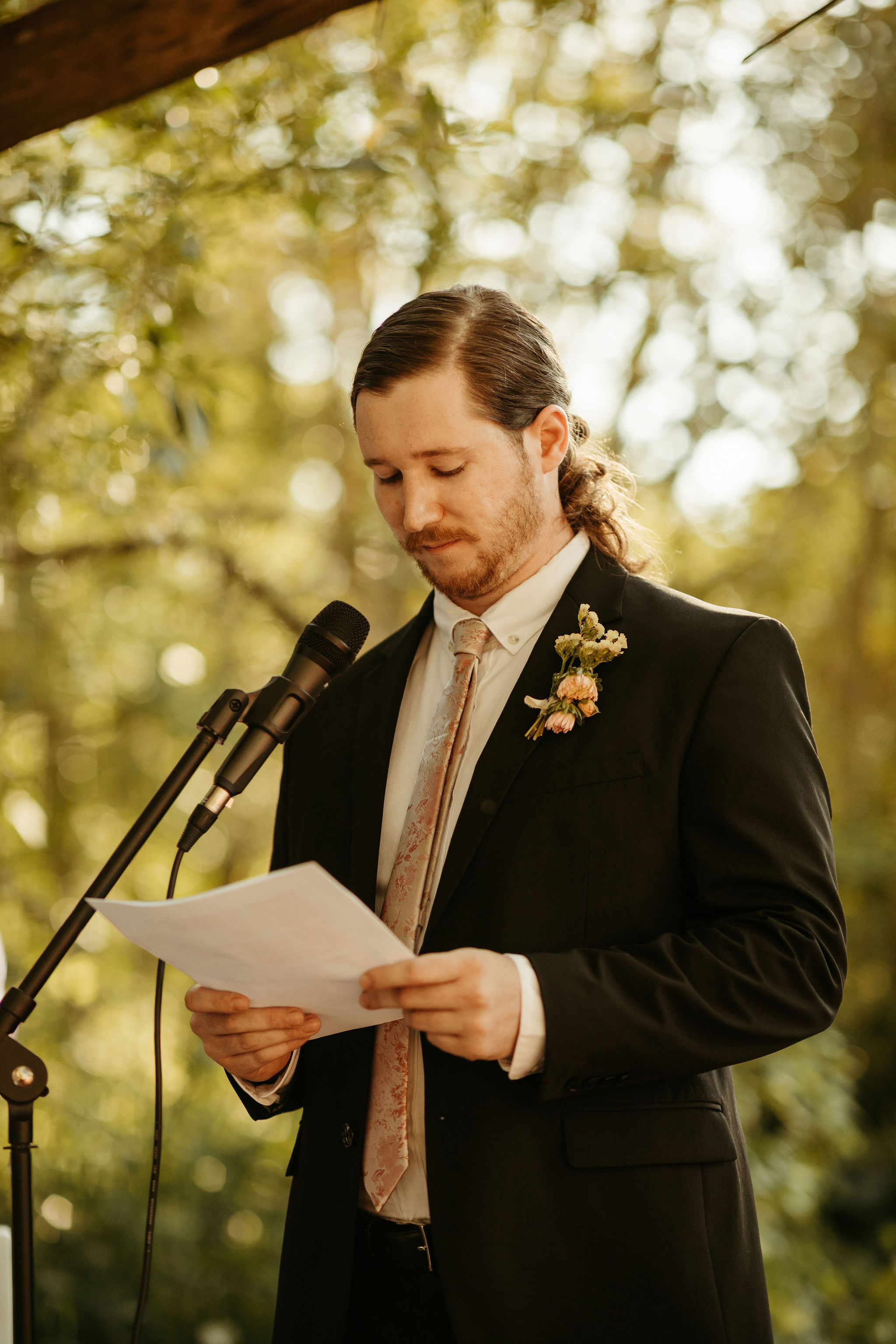 groom saying his vows